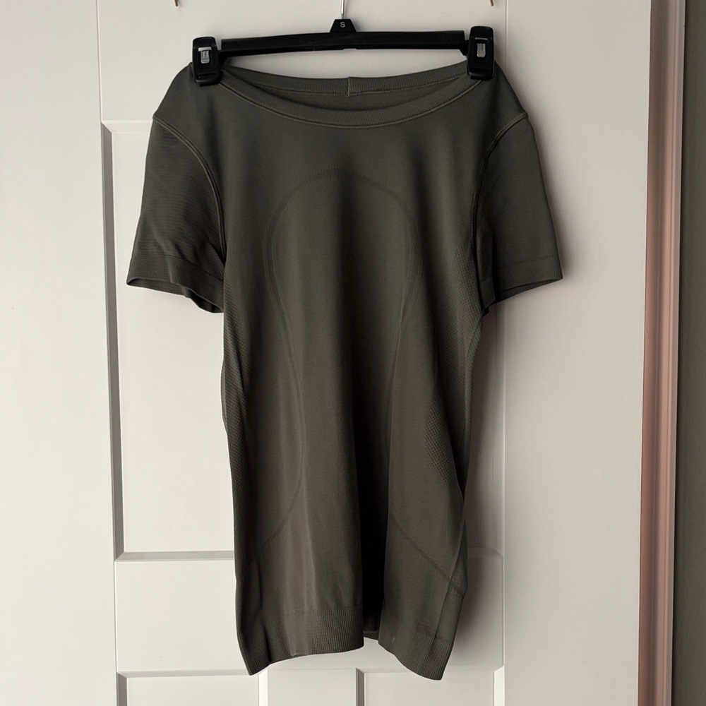 Lululemon Athletica Dark Olive Short Sleeve Top